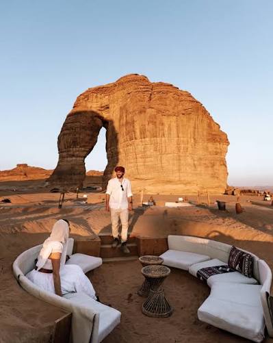Lunch and full-day Al Ula tour